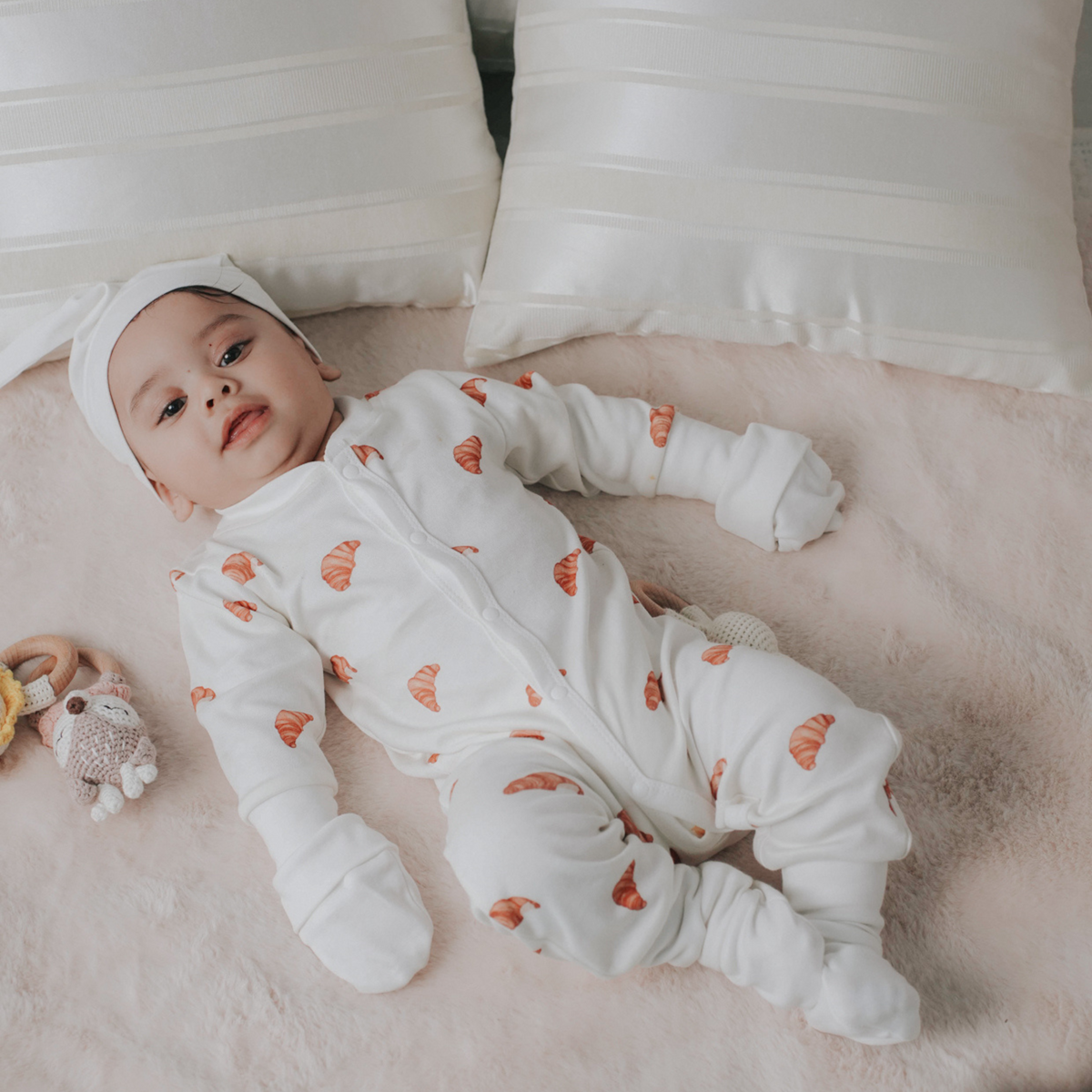 Organic Cotton Cap, Mittens and Booties Set